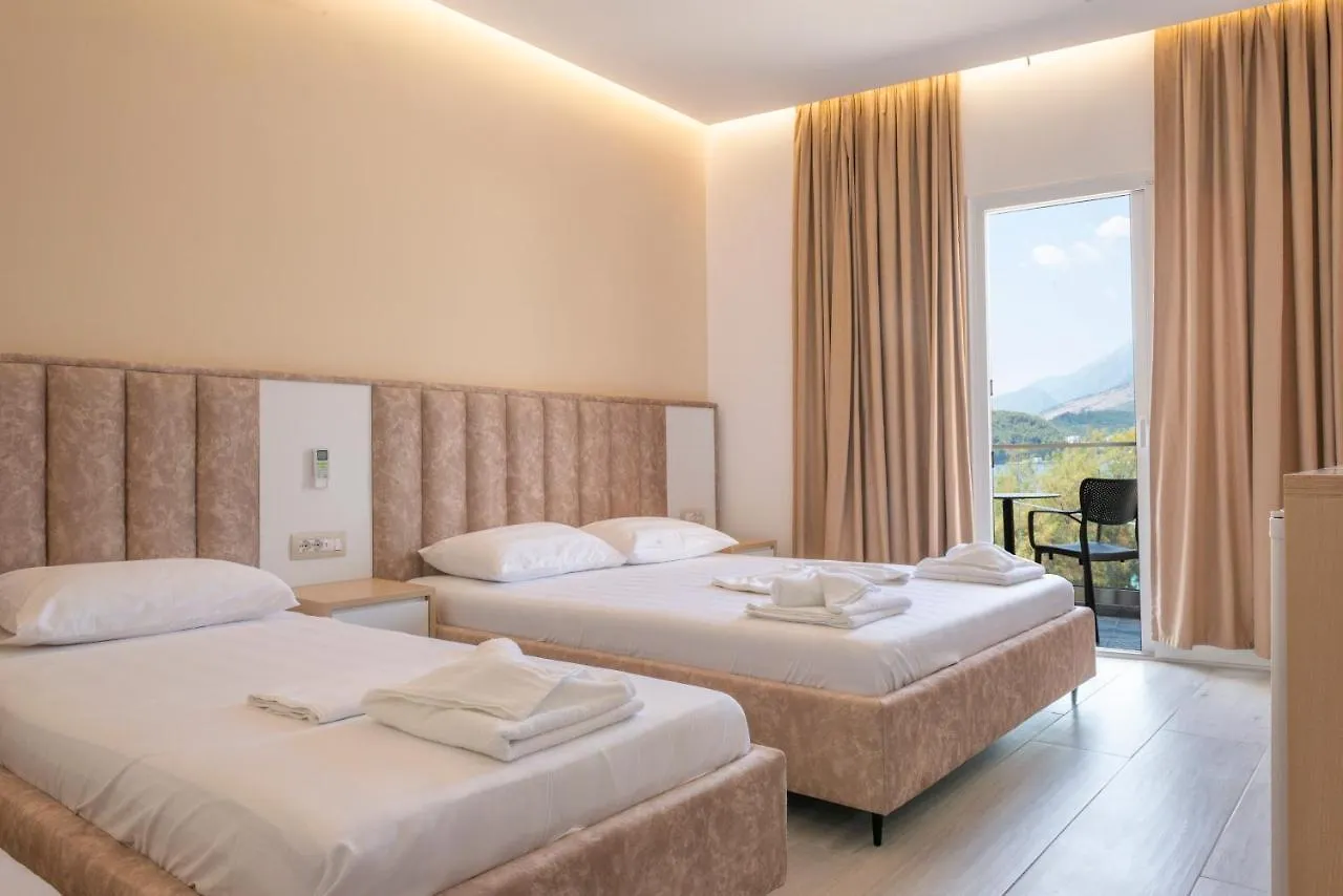 Seaside Hotel Himarë