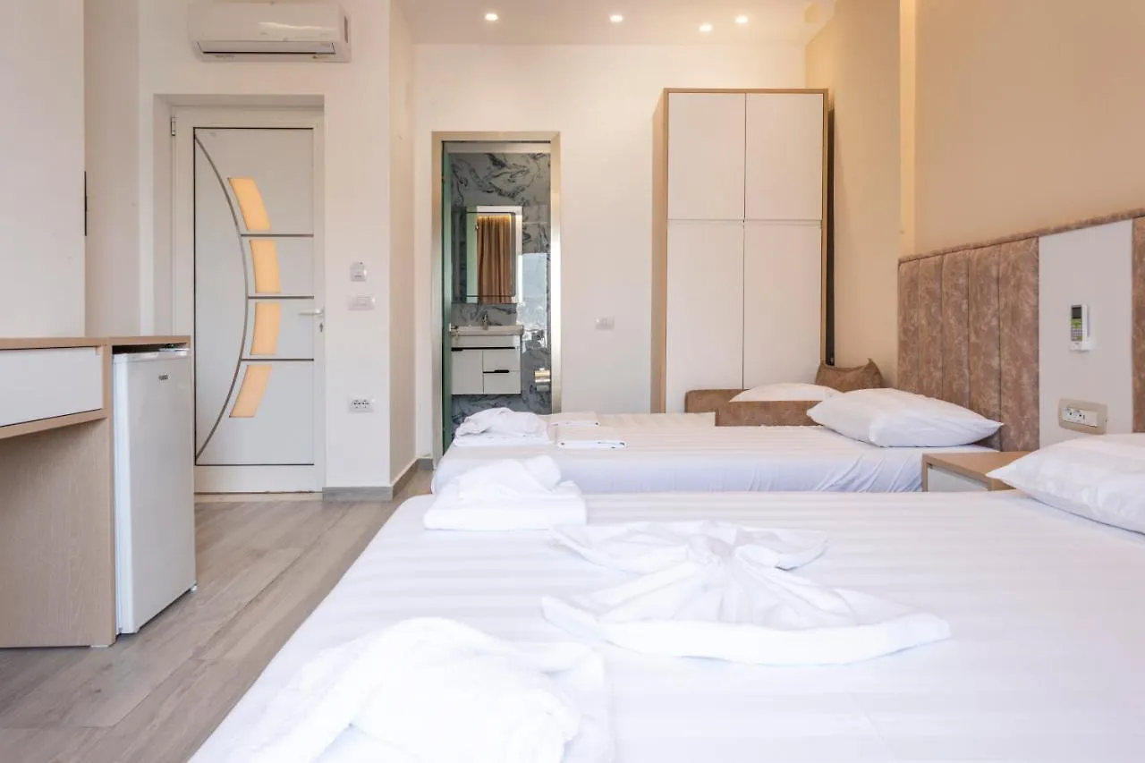 Seaside Hotel Himarë