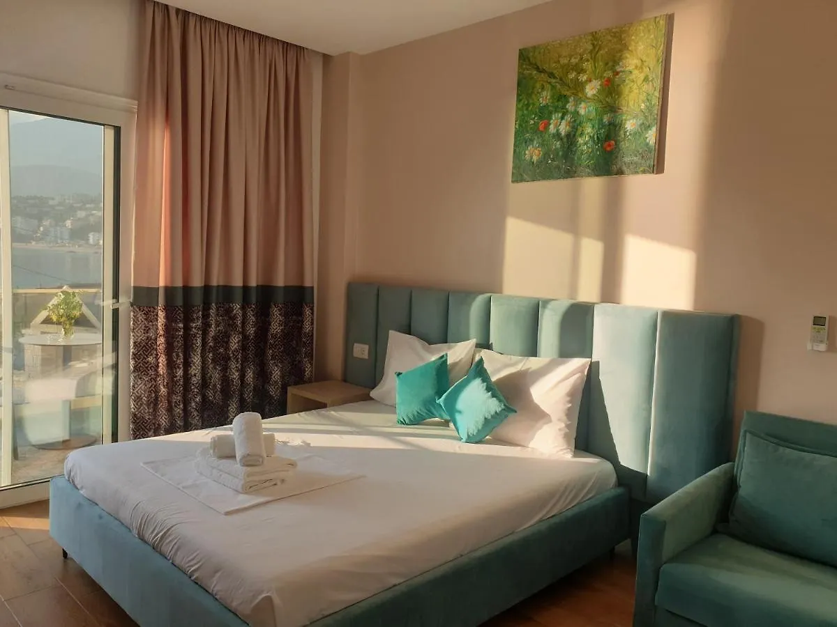 Seaside Hotel Himarë 3*,