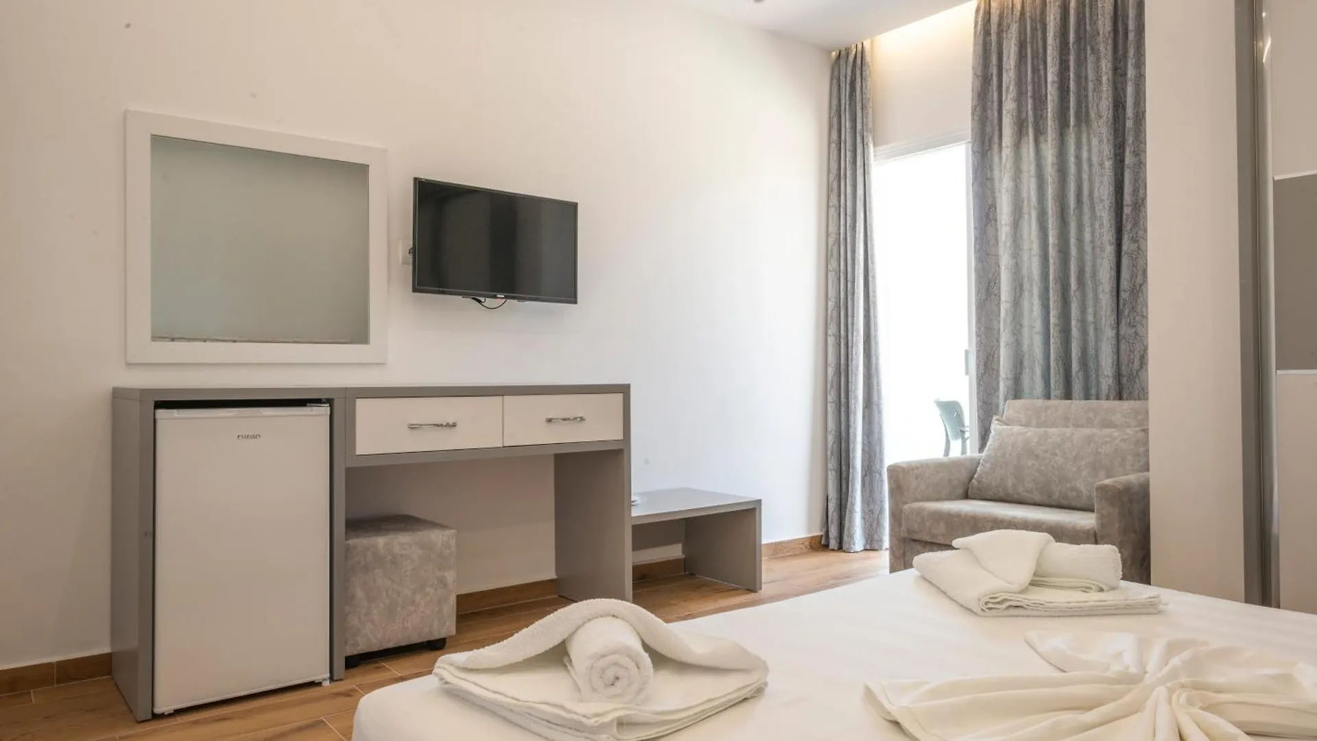 Seaside Hotel Himarë